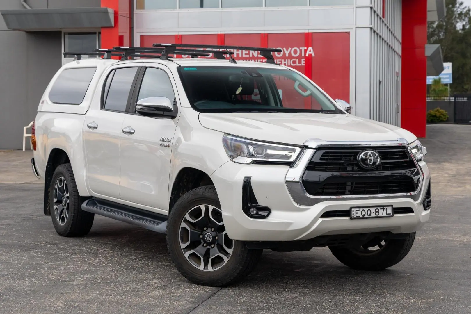 2021 Toyota Hilux Gallery Image 1