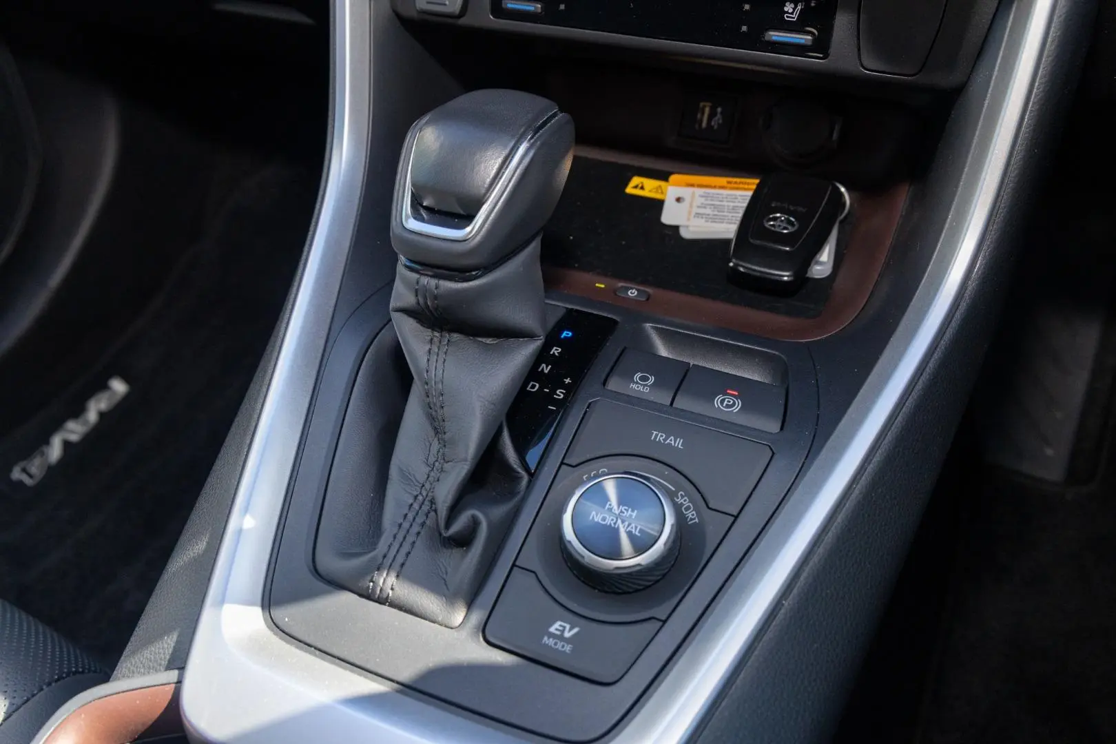 2023 Toyota RAV4 Gallery Image 18
