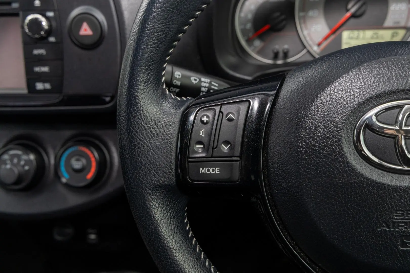 2018 Toyota Yaris Gallery Image 11