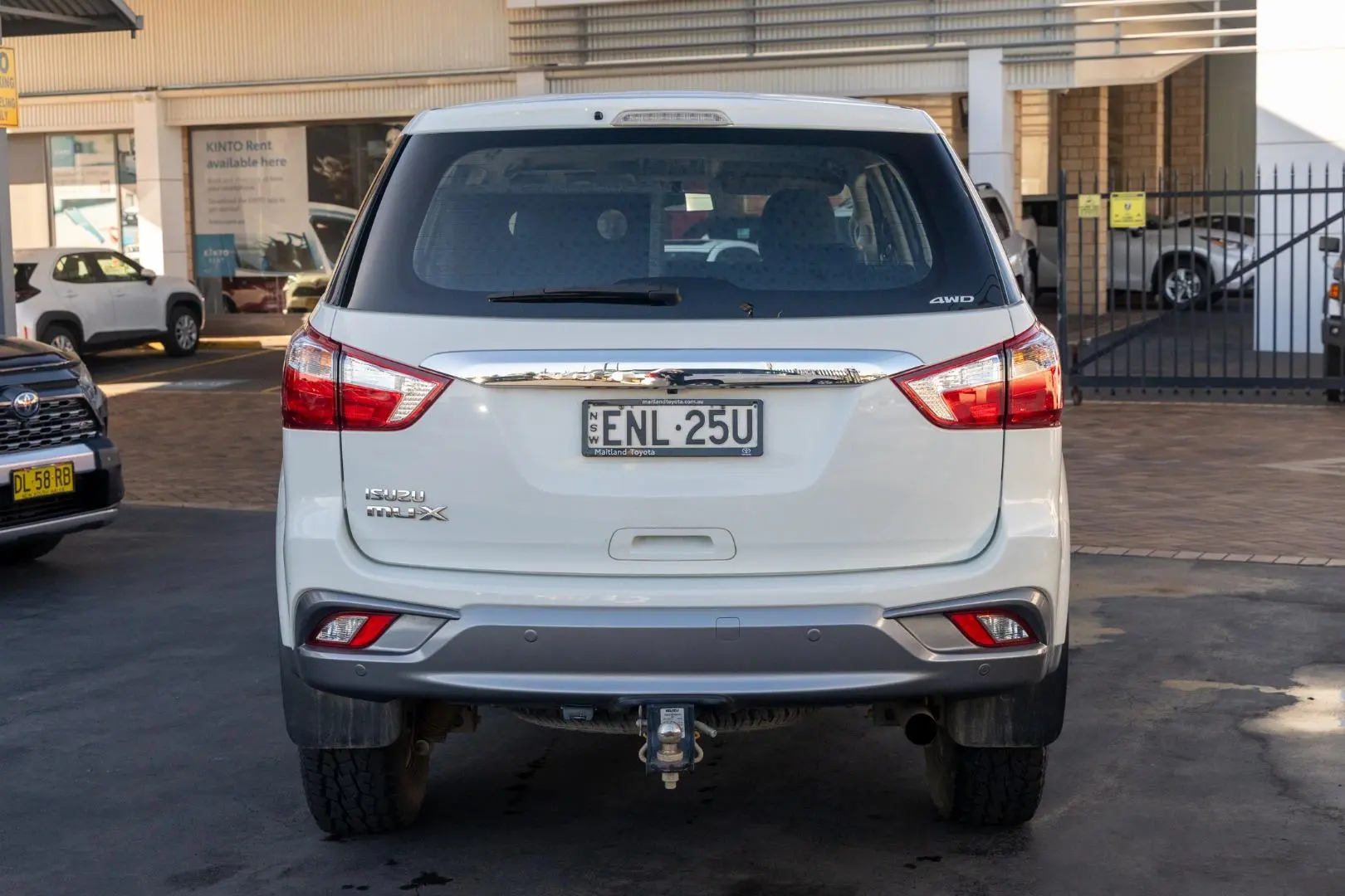 2021 Isuzu MU-X Gallery Image 5