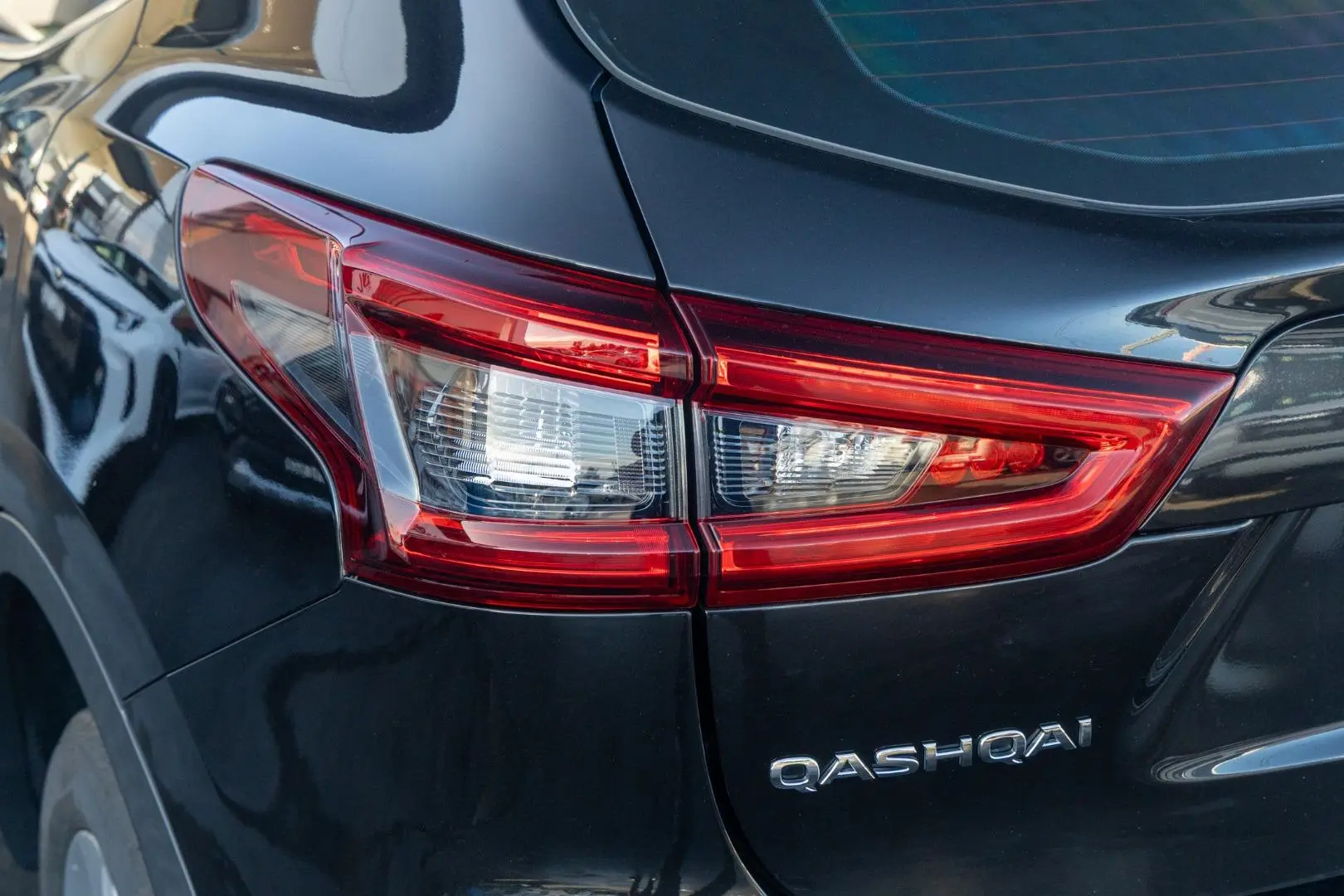 2017 Nissan QASHQAI Gallery Image 19