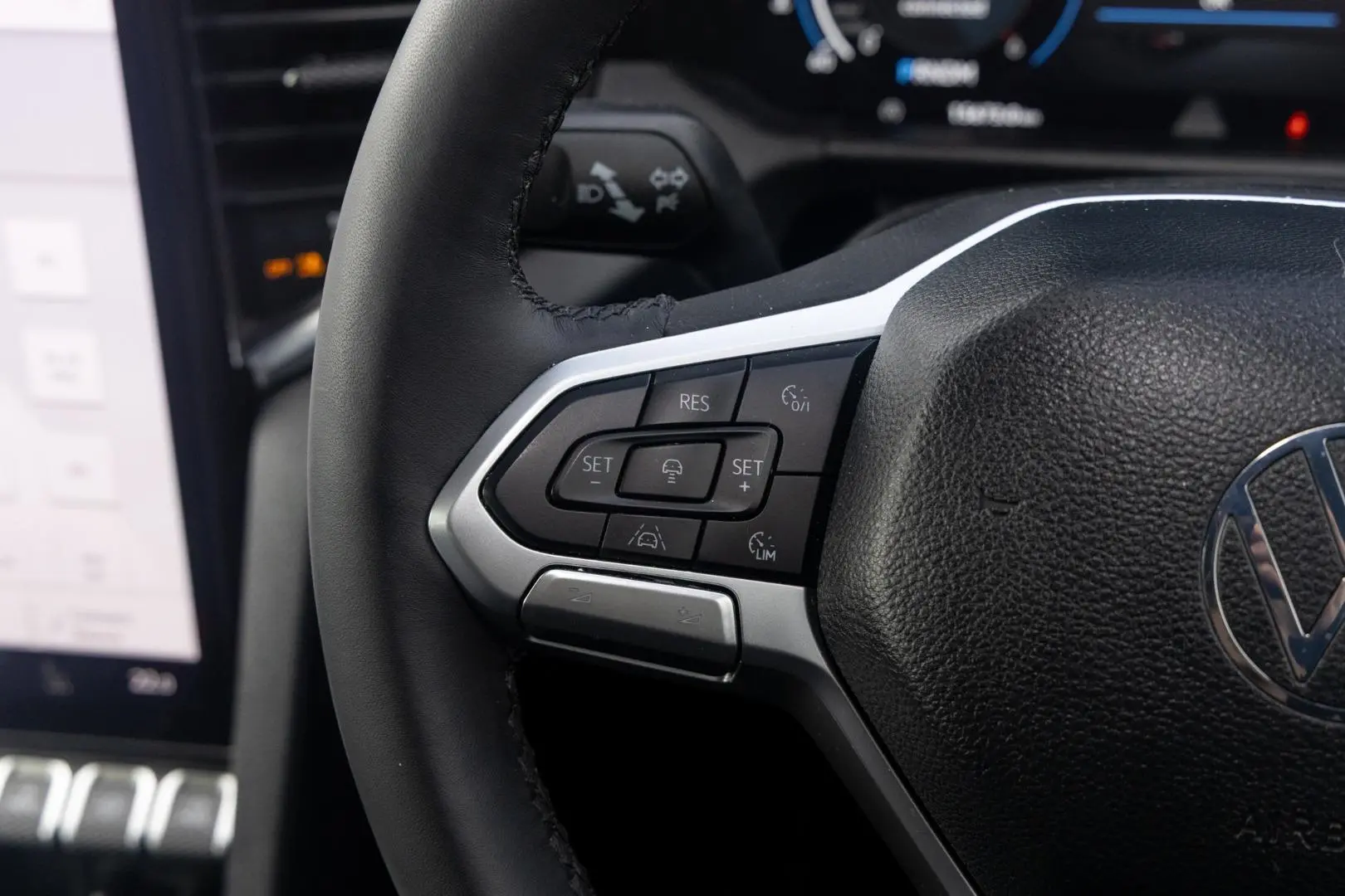 2023 Volkswagen Amarok Gallery Image 11