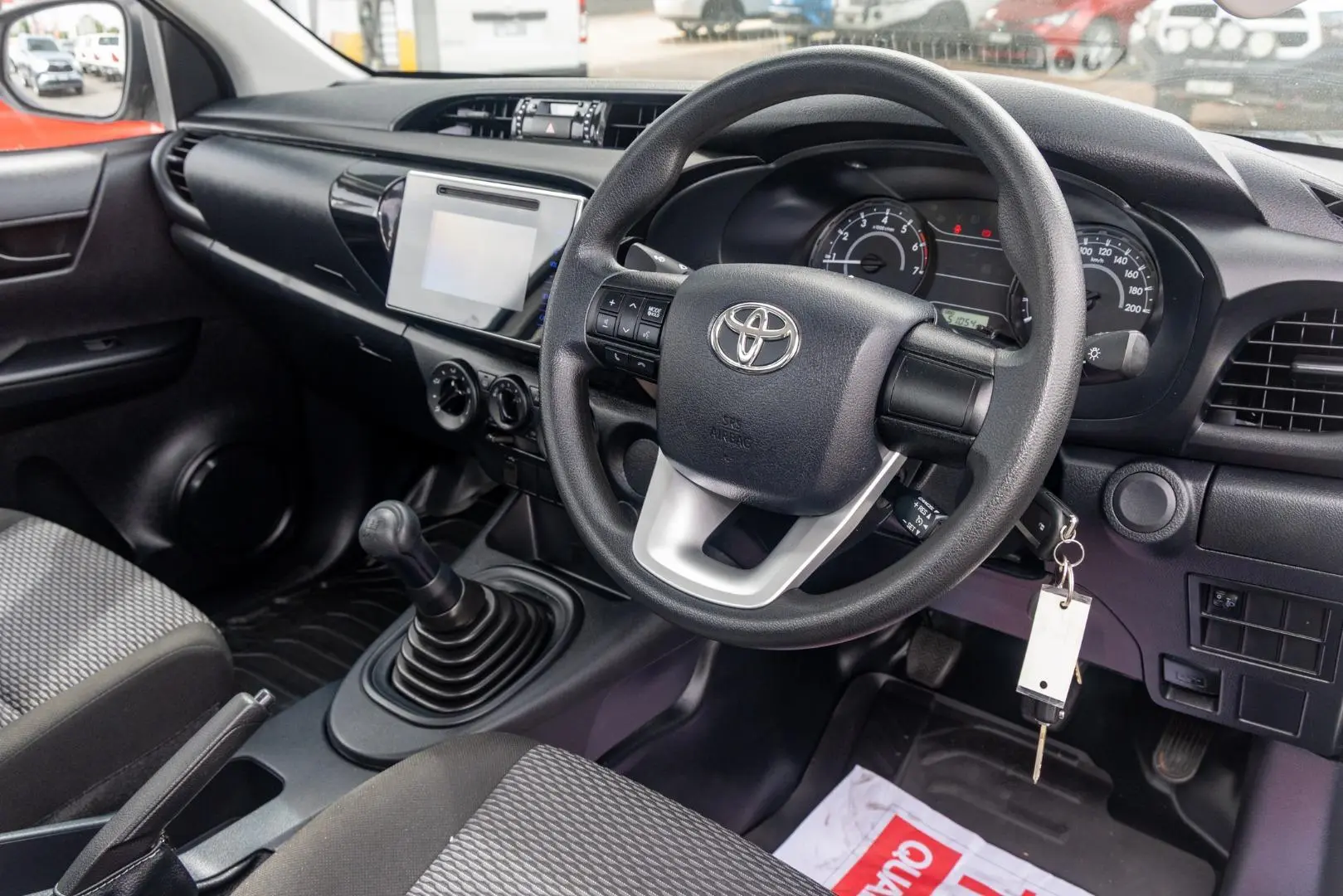 2019 Toyota Hilux Gallery Image 7
