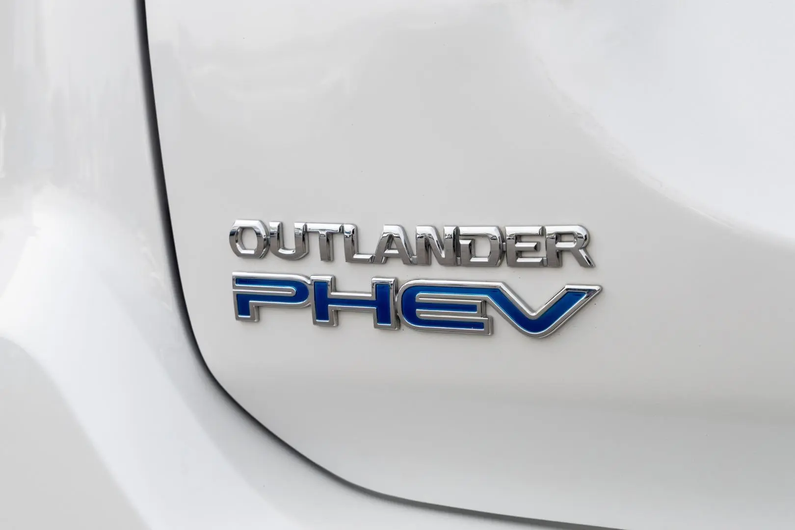 2020 Mitsubishi Outlander Gallery Image 21