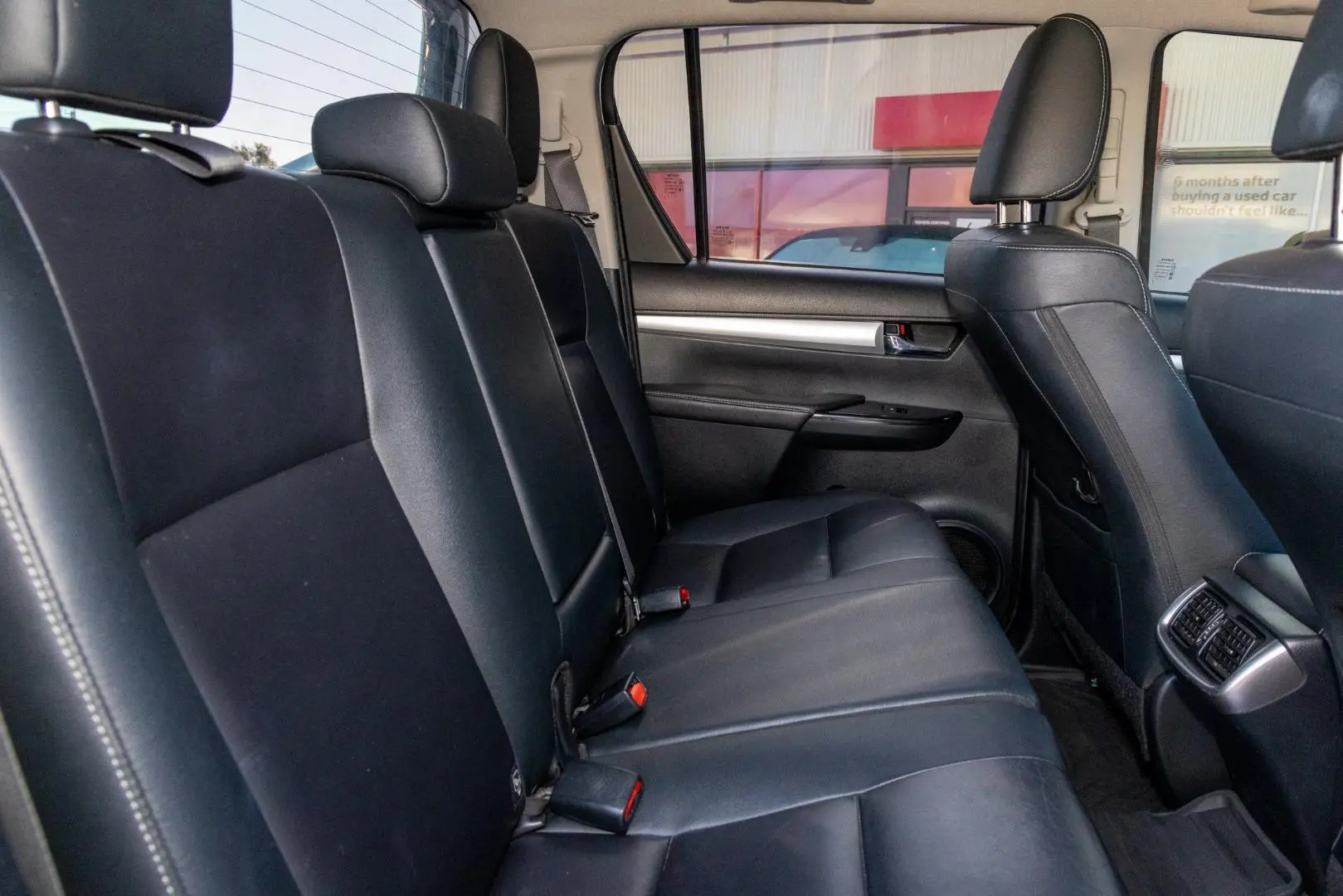 2017 Toyota Hilux Gallery Image 9