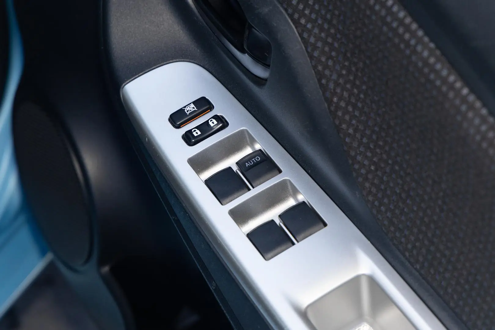 2015 Toyota Yaris Gallery Image 18