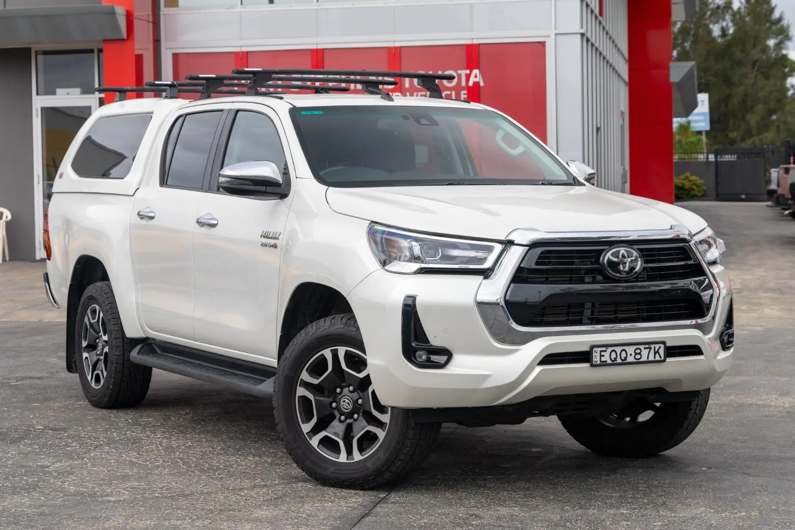 2021 Toyota Hilux Gallery Image 1