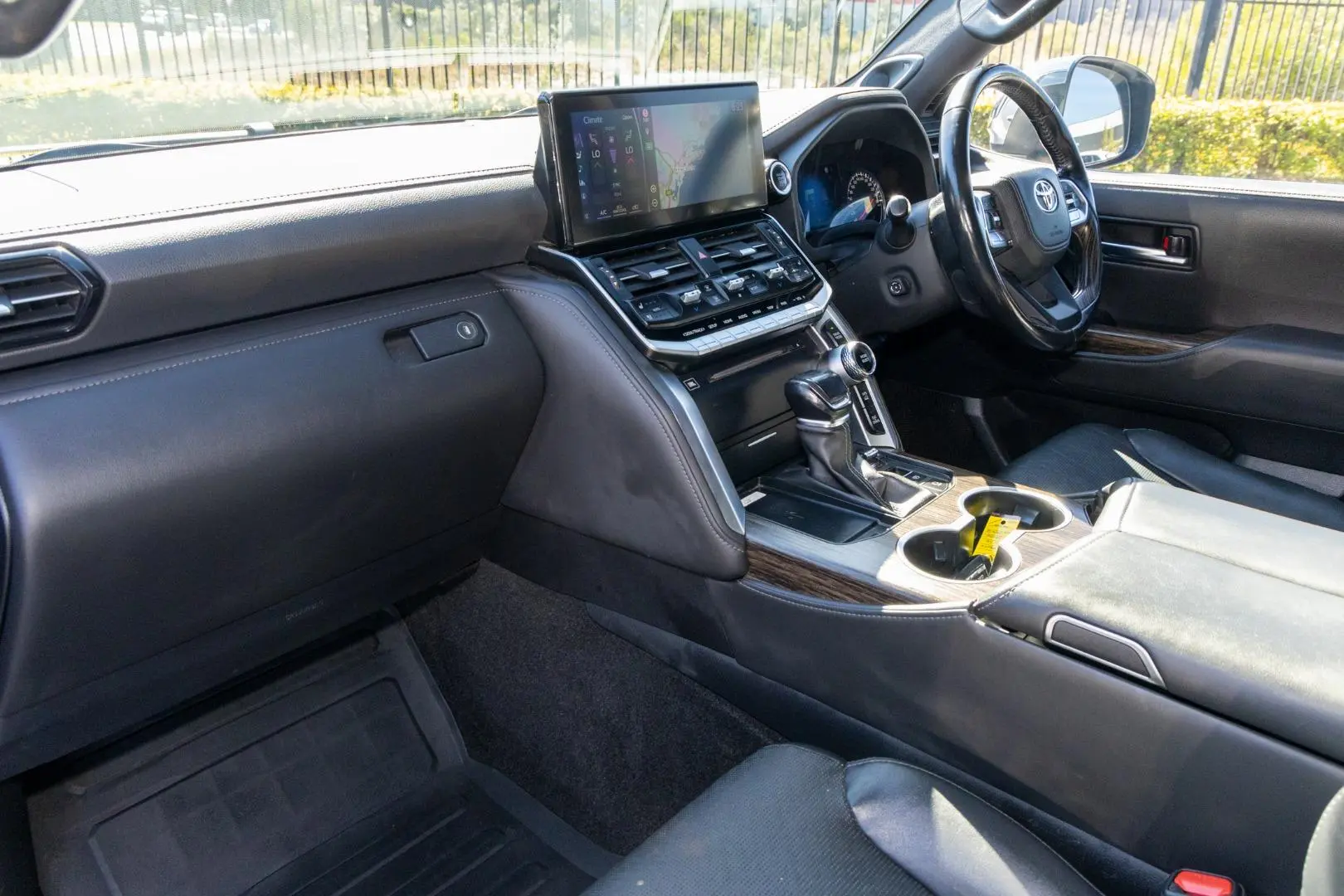 2022 Toyota Landcruiser Gallery Image 8