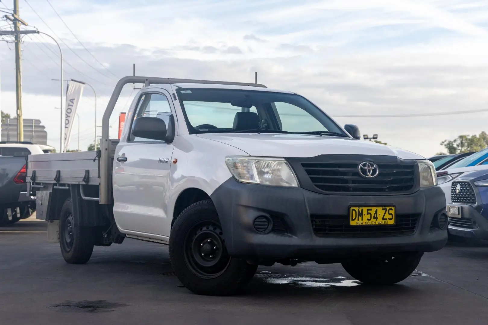 2019 Toyota Hilux Gallery Image 1