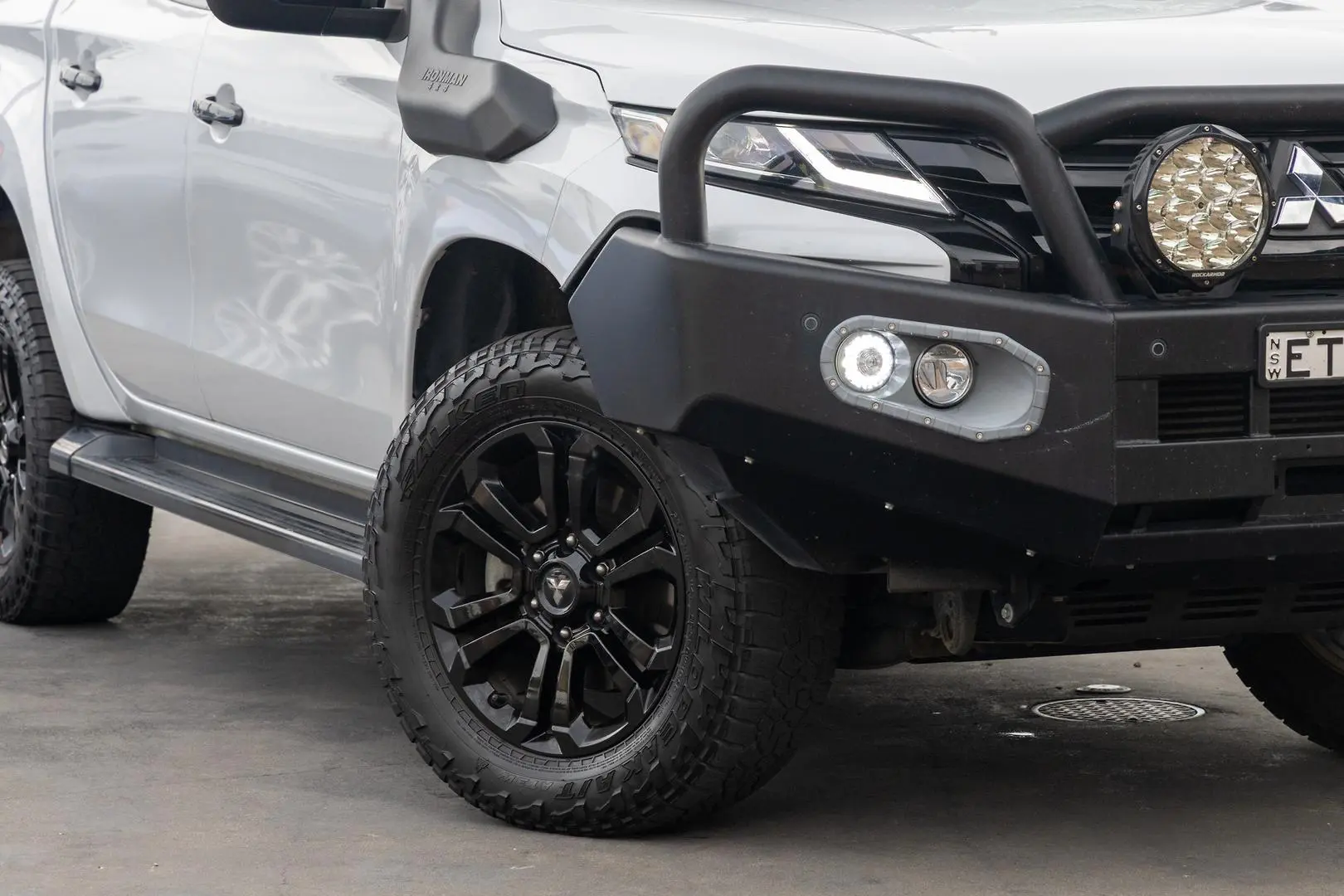 2022 Mitsubishi Triton Gallery Image 6