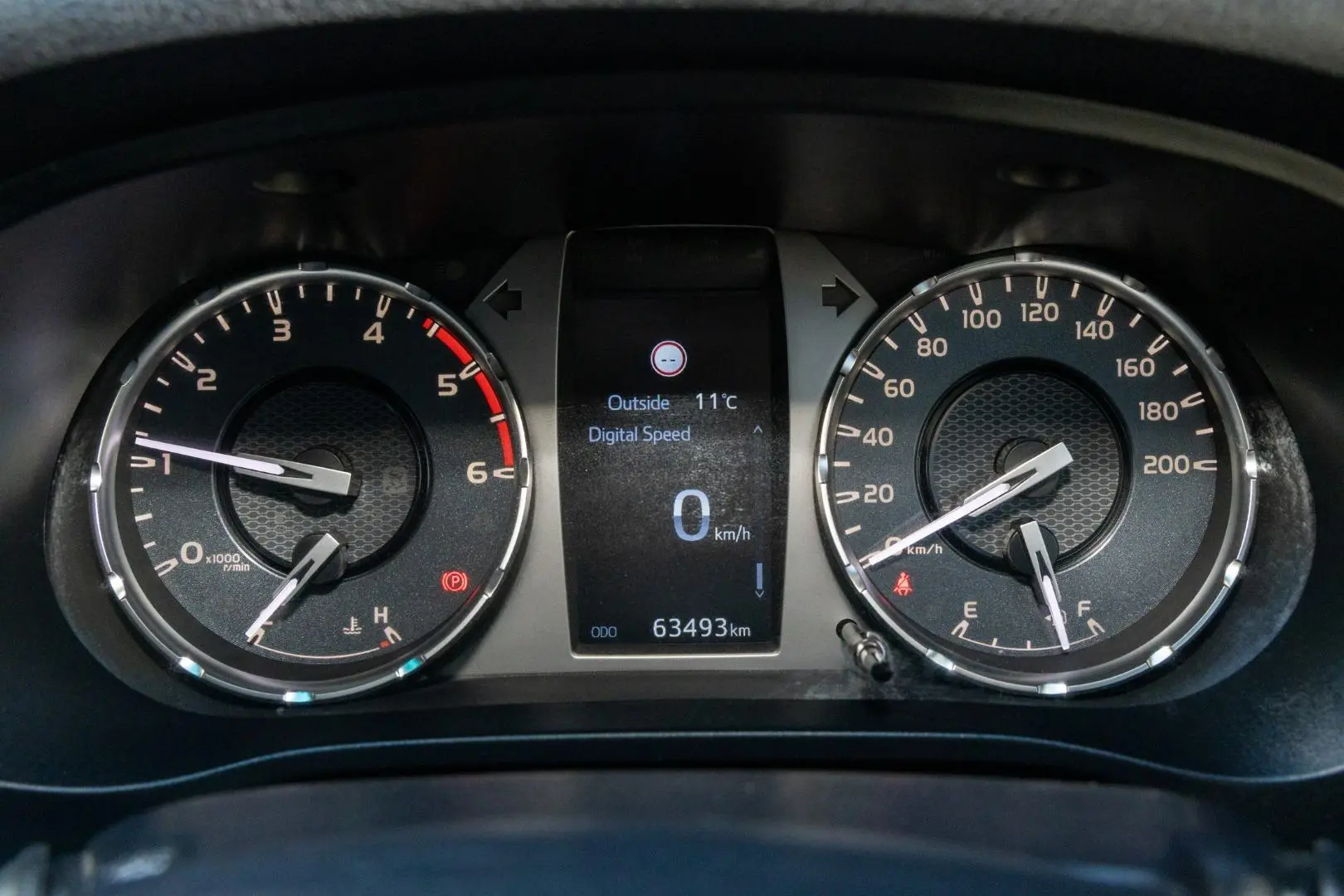2022 Toyota Hilux Gallery Image 13