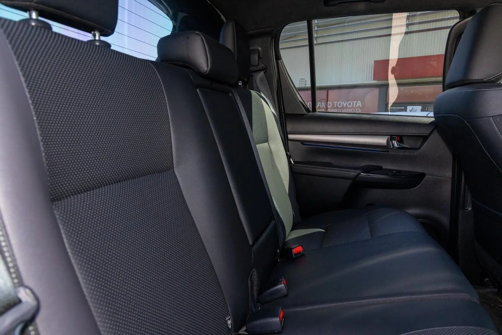 2024 Toyota Hilux Gallery Image 9