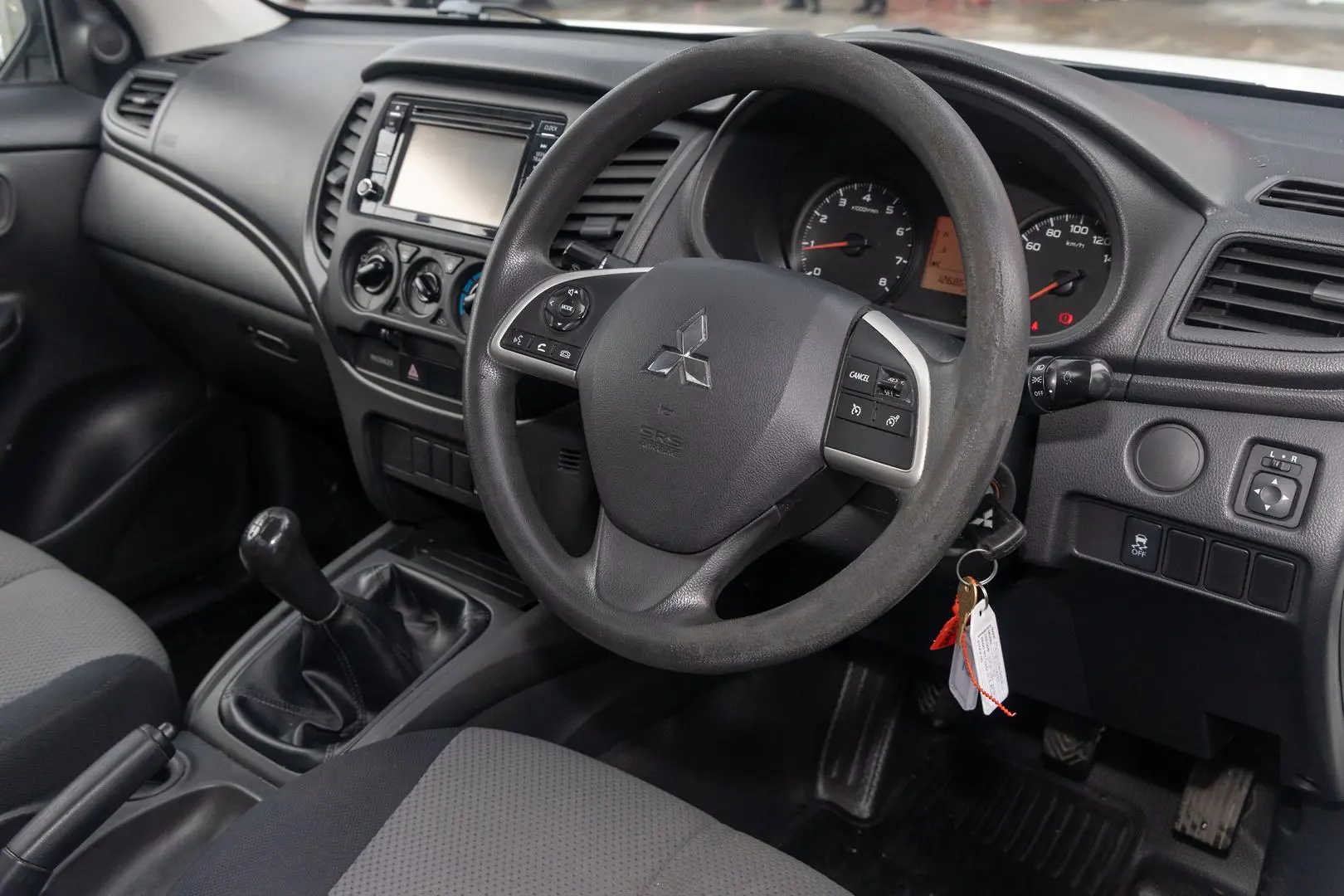 2018 Mitsubishi Triton Gallery Image 7