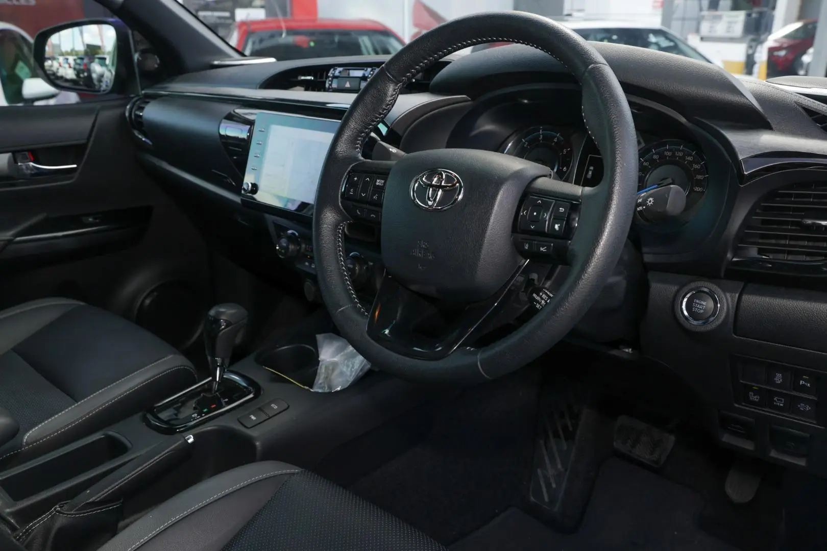 2023 Toyota Hilux Gallery Image 7