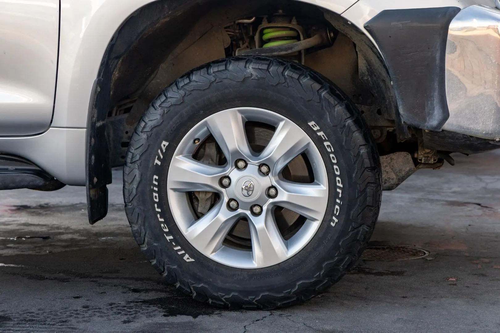 2013 Toyota Landcruiser Prado Gallery Image 22
