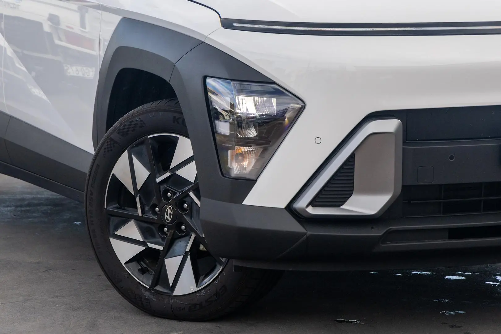 2025 Hyundai Kona Gallery Image 6