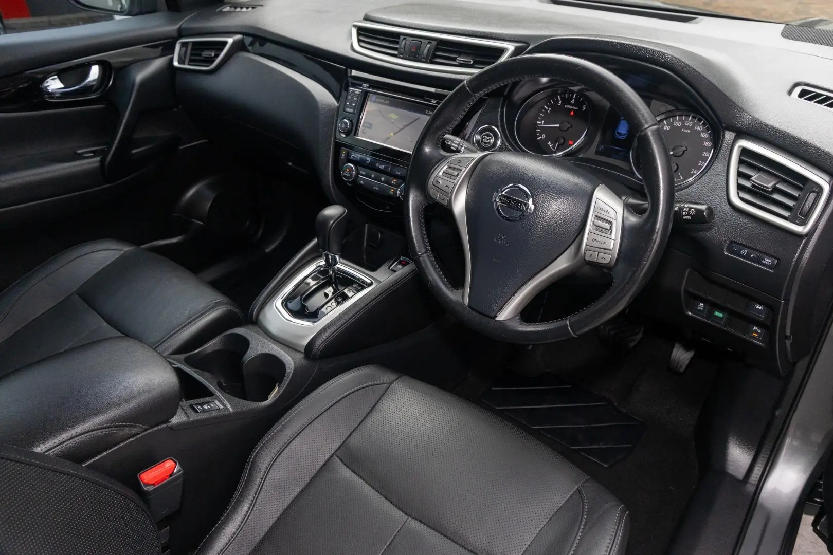 2016 Nissan QASHQAI Gallery Image 7
