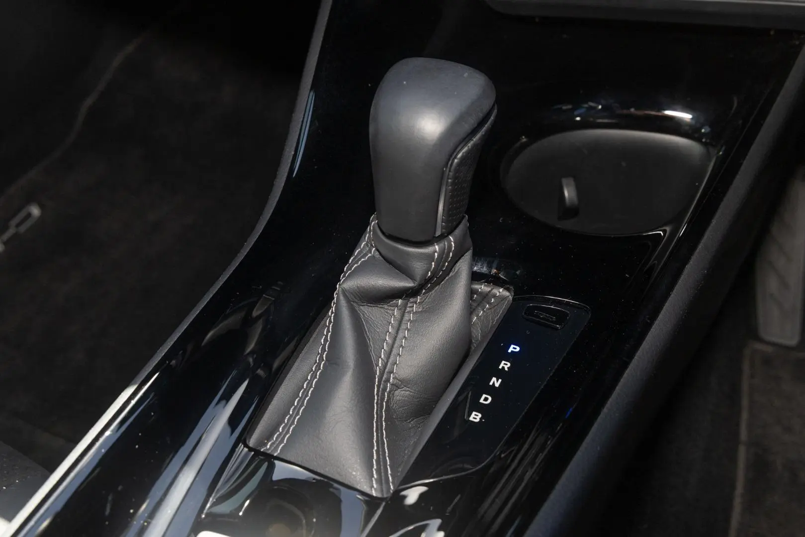 2023 Toyota C-HR Gallery Image 17