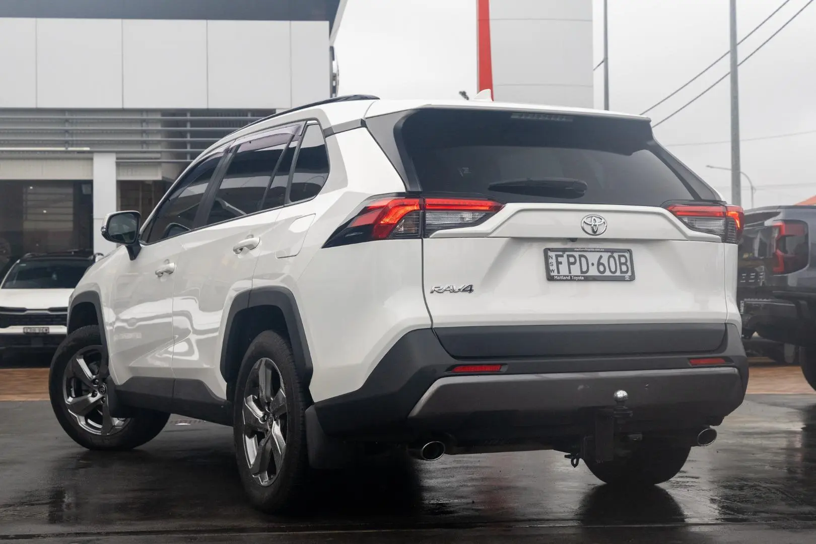 2020 Toyota RAV4 Gallery Image 2