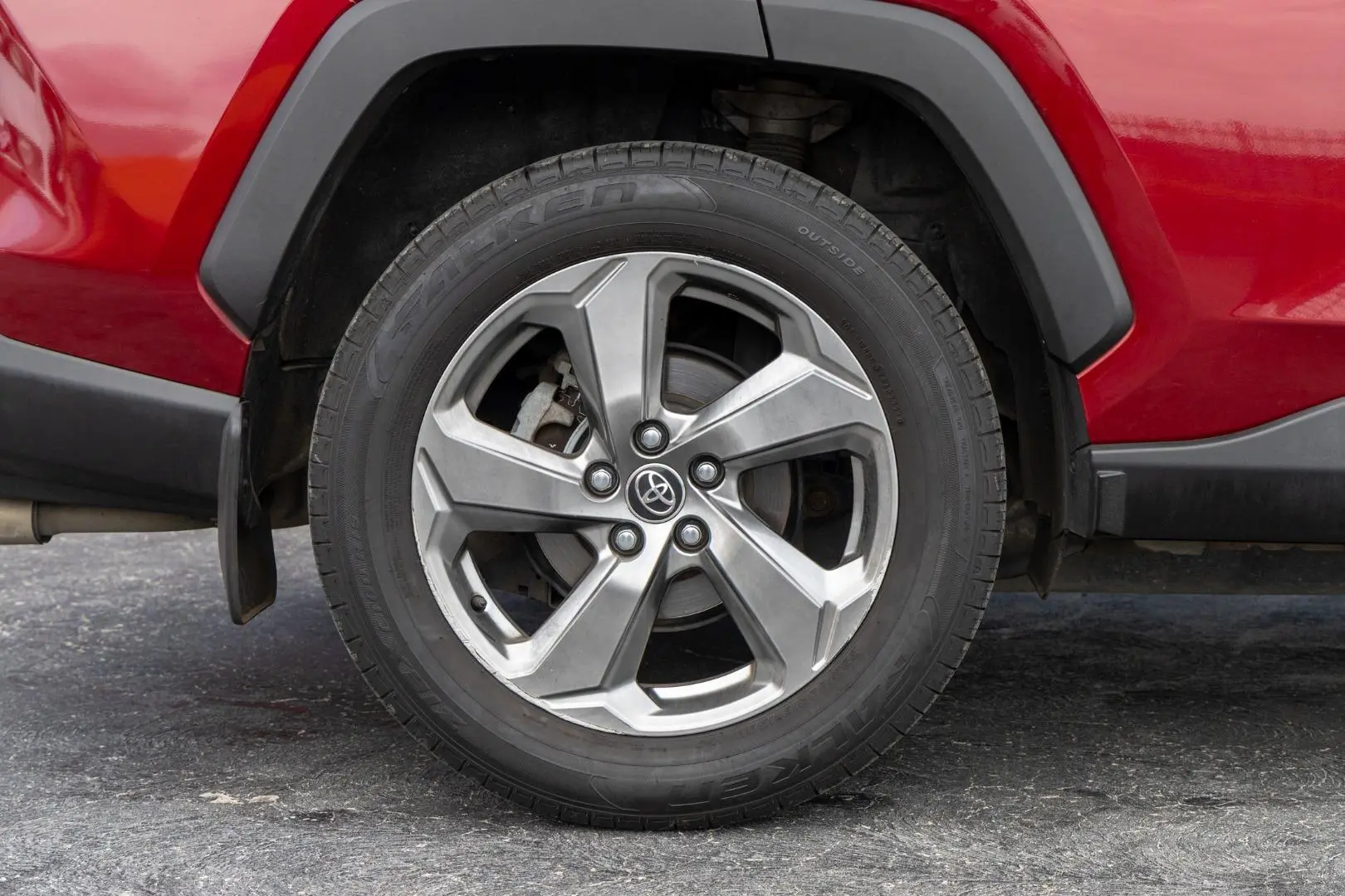 2019 Toyota RAV4 Gallery Image 22