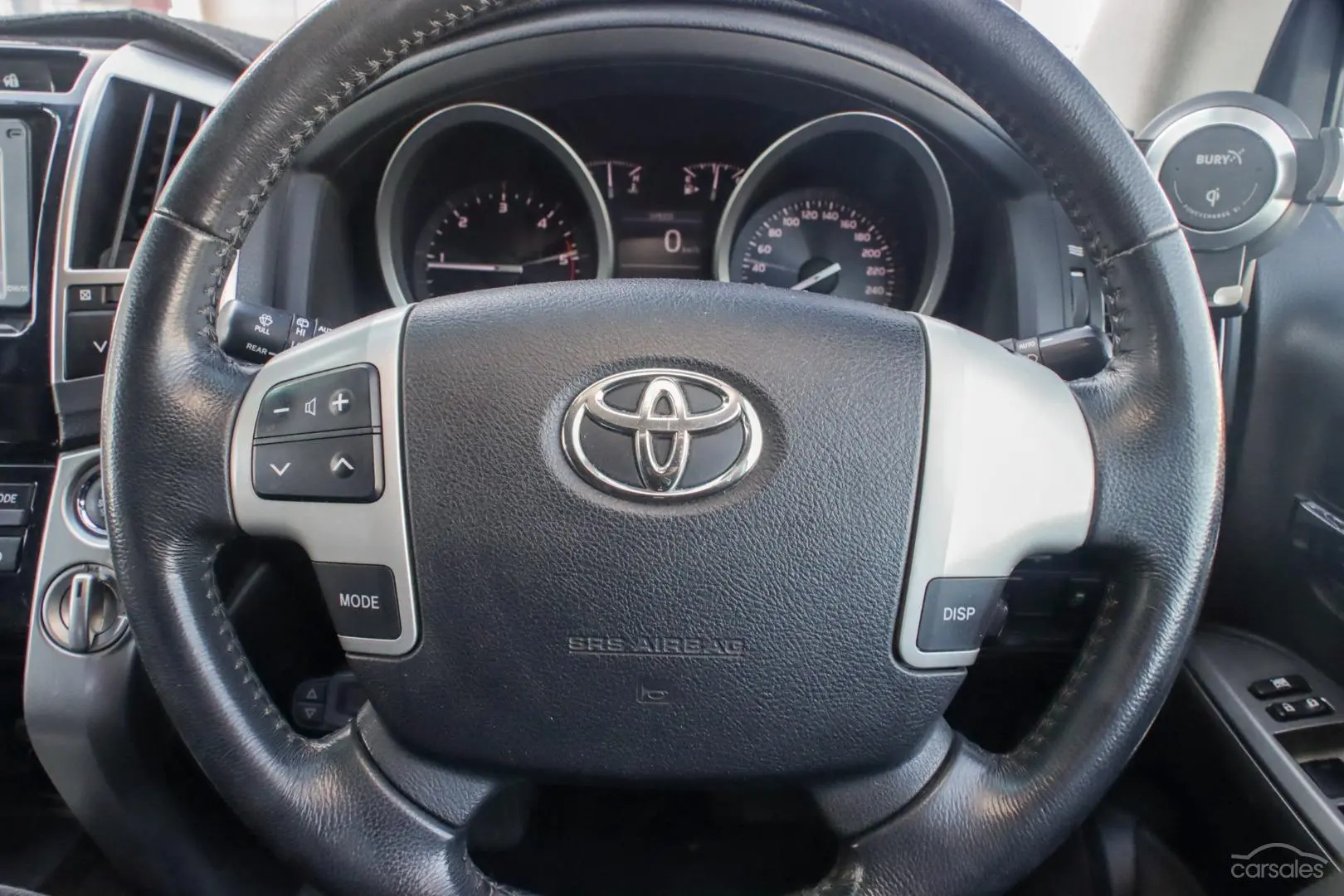 2014 Toyota Landcruiser Image 10