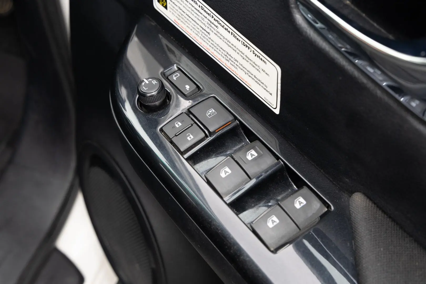 2021 Toyota Hilux Gallery Image 18