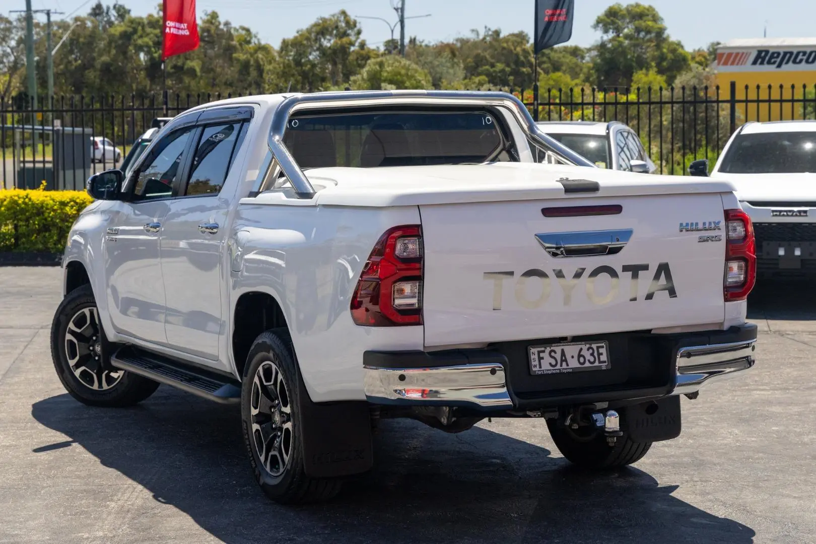 2020 Toyota Hilux Gallery Image 2