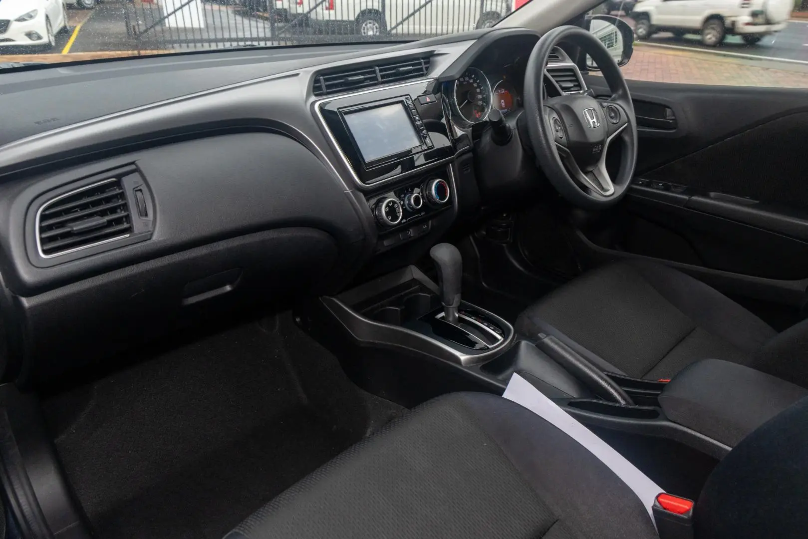 2018 Honda City Gallery Image 2