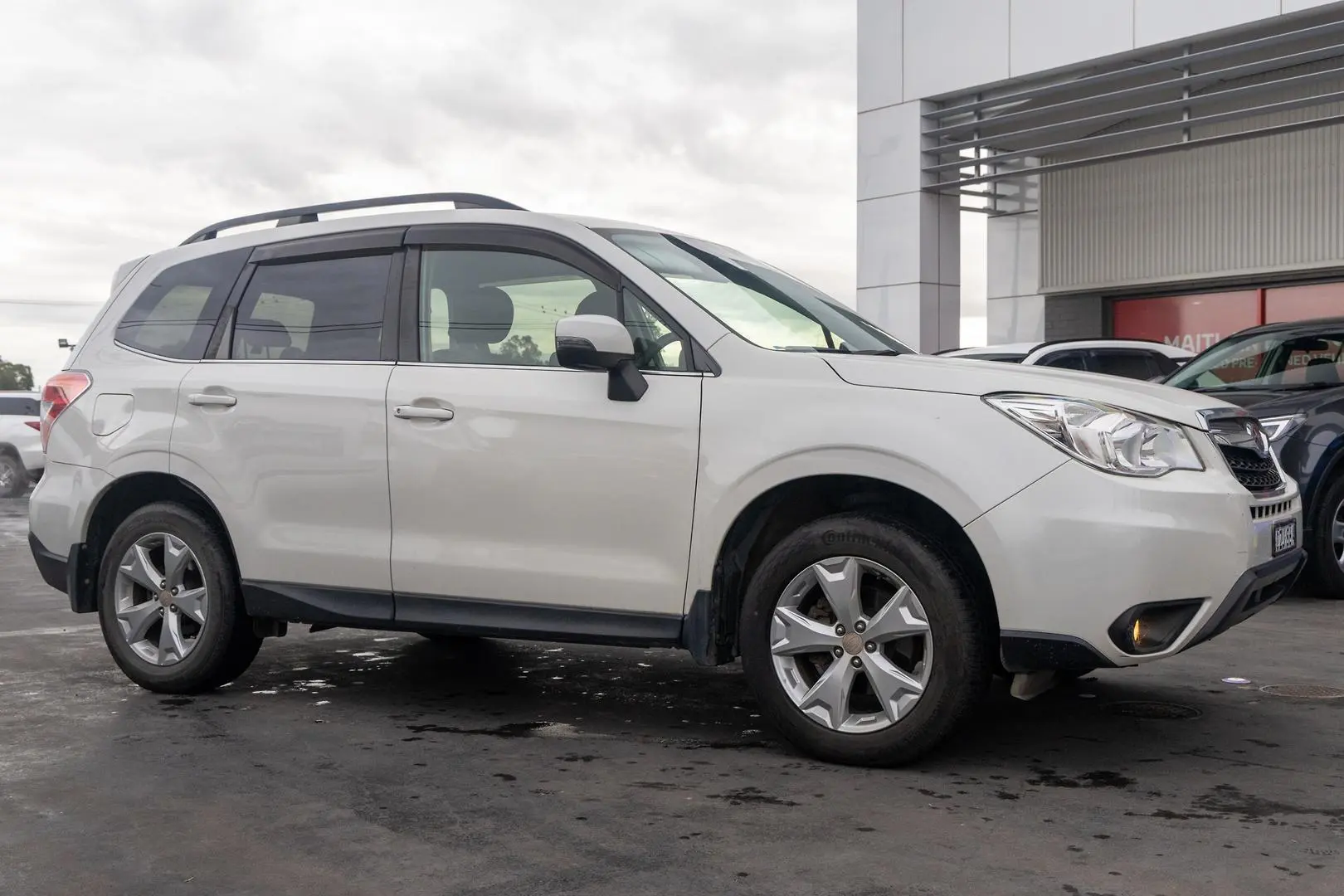 2015 Subaru Forester Gallery Image 3
