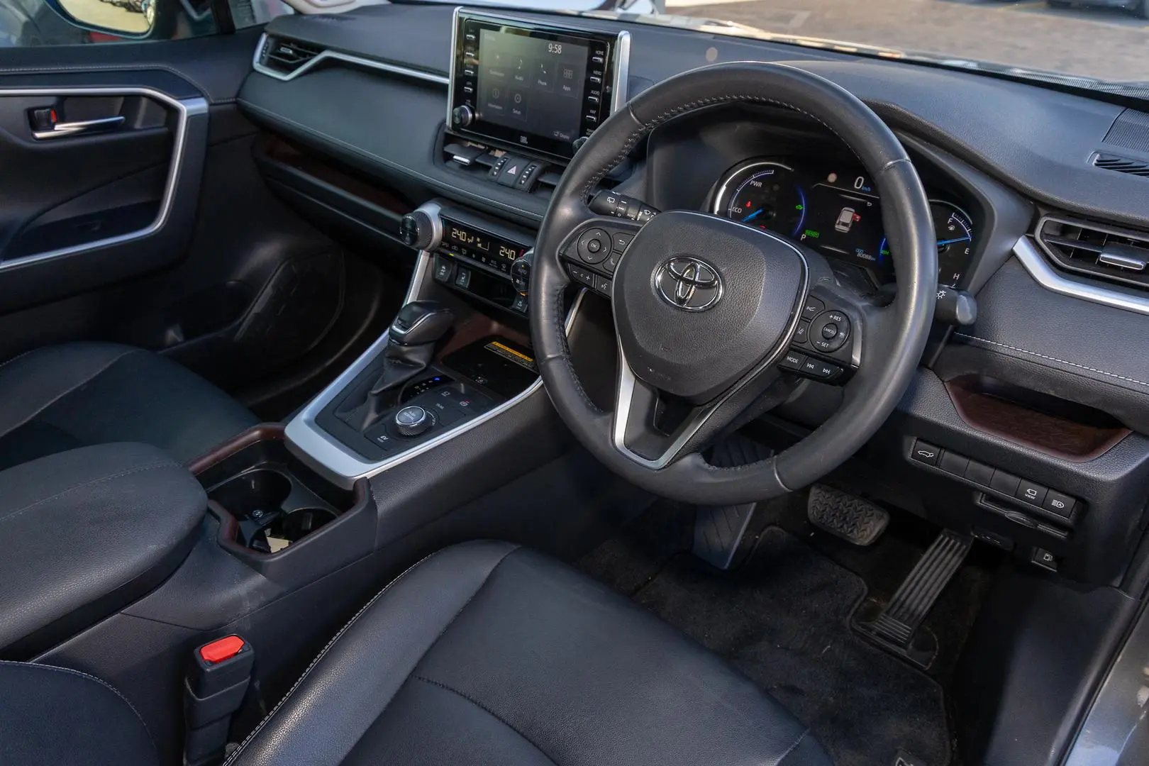2021 Toyota RAV4 Gallery Image 7