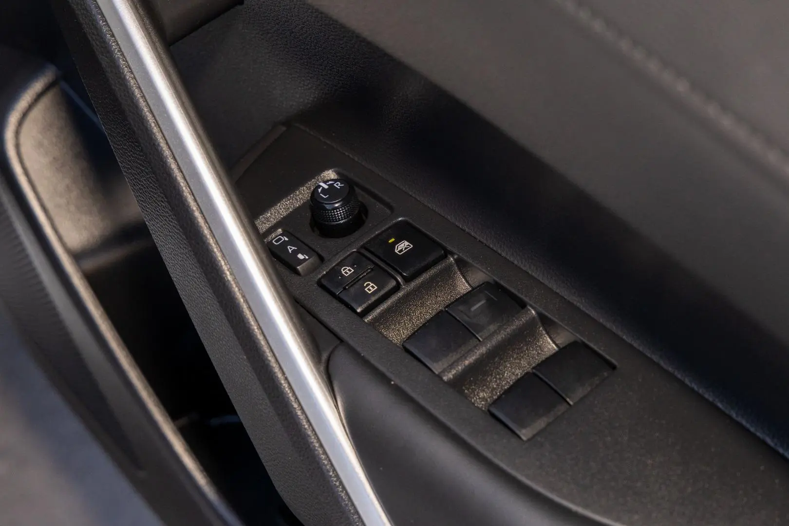2024 Toyota Corolla Cross Gallery Image 18