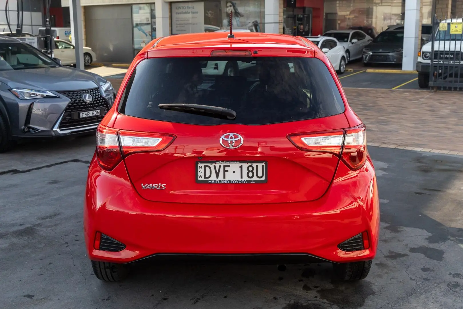 2018 Toyota Yaris Gallery Image 5