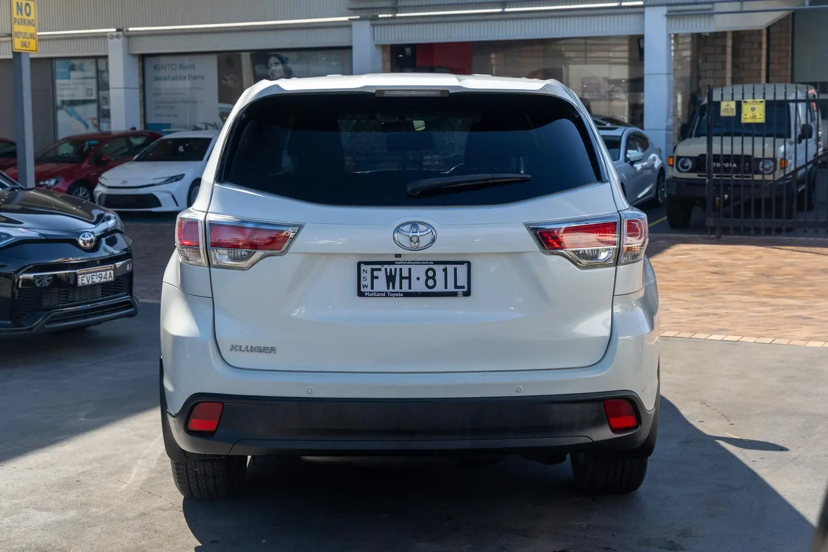 2015 Toyota Kluger Gallery Image 5