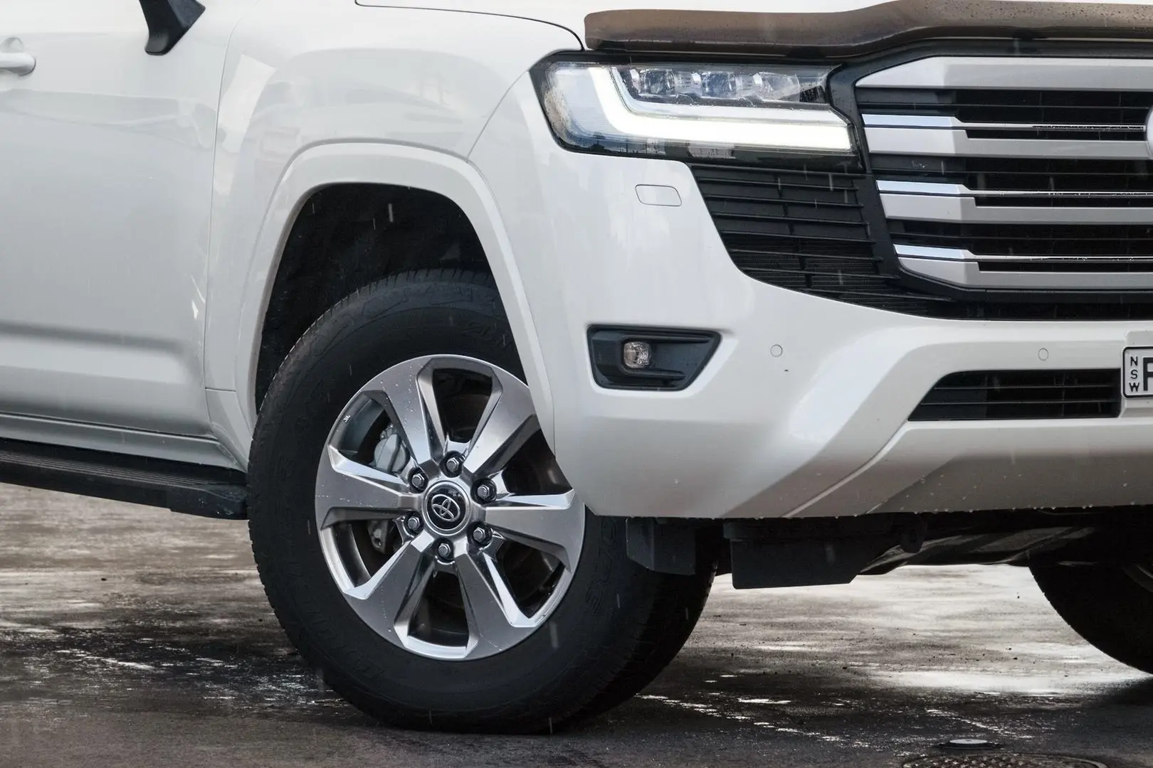 2023 Toyota Landcruiser Gallery Image 6