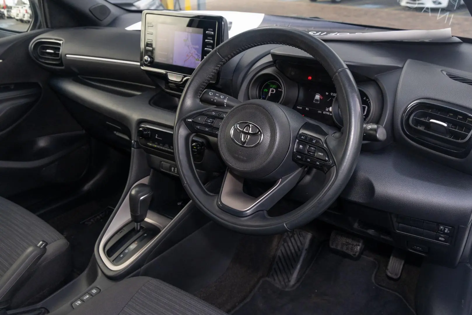 2023 Toyota Yaris Gallery Image 7