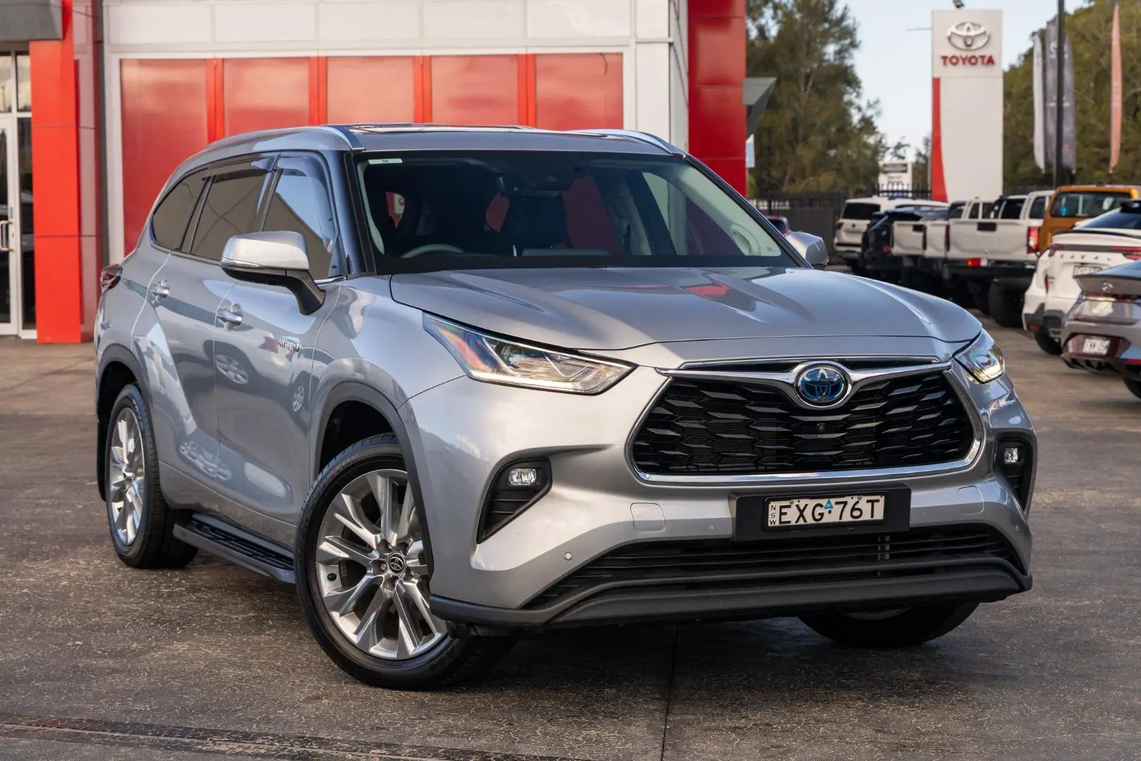 2022 Toyota Kluger Gallery Image 1