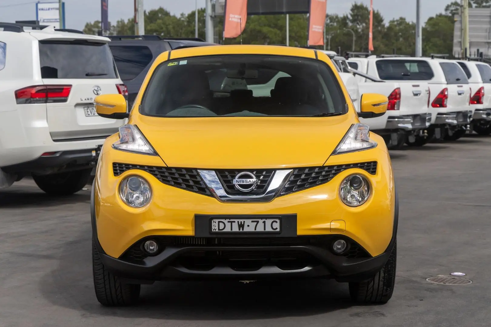 2018 Nissan JUKE Gallery Image 4