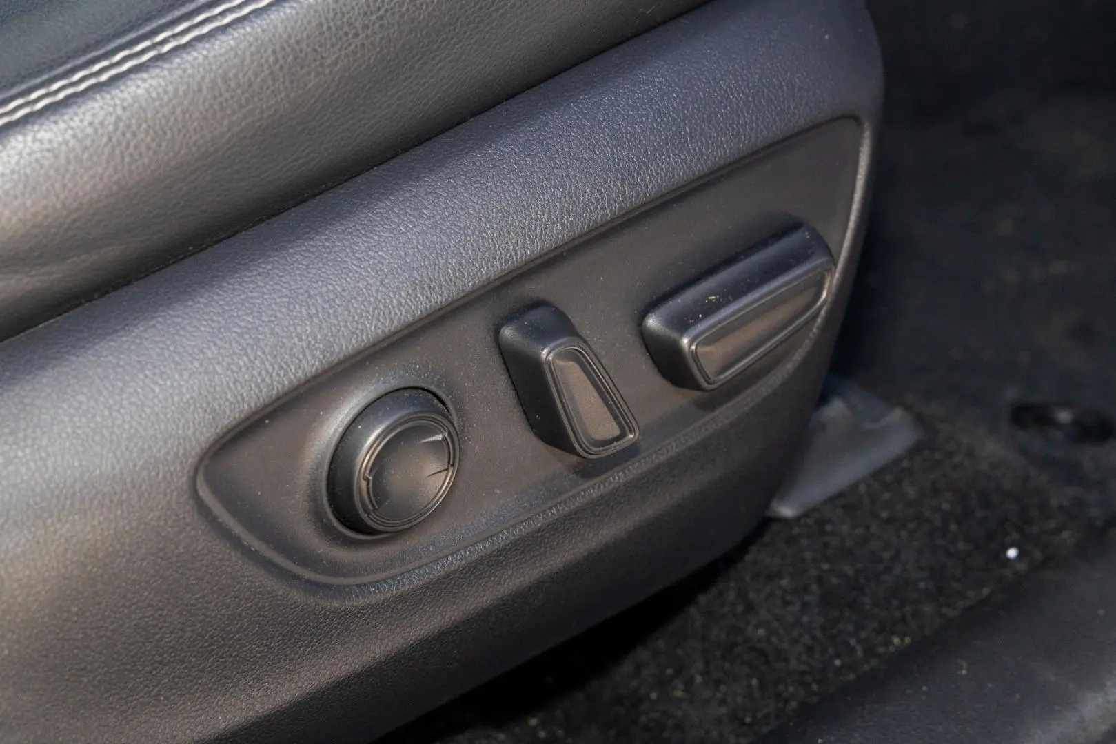 2020 Toyota RAV4 Gallery Image 19