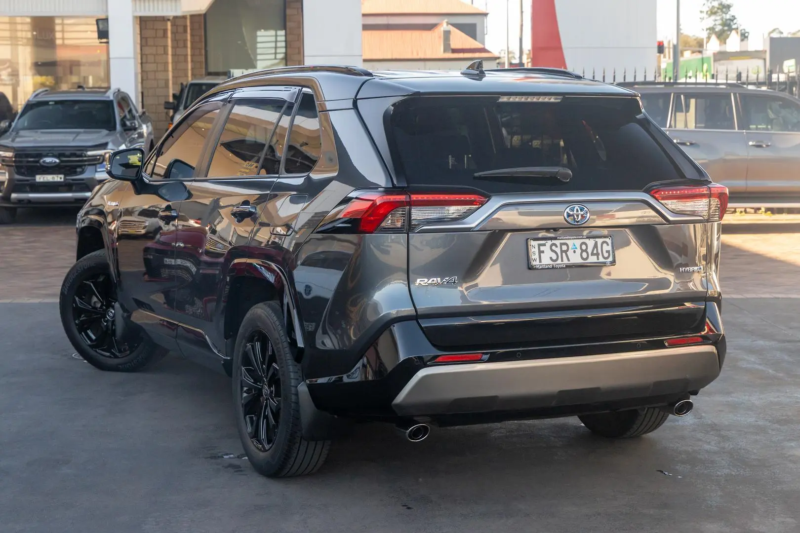 2022 Toyota RAV4 Gallery Image 2