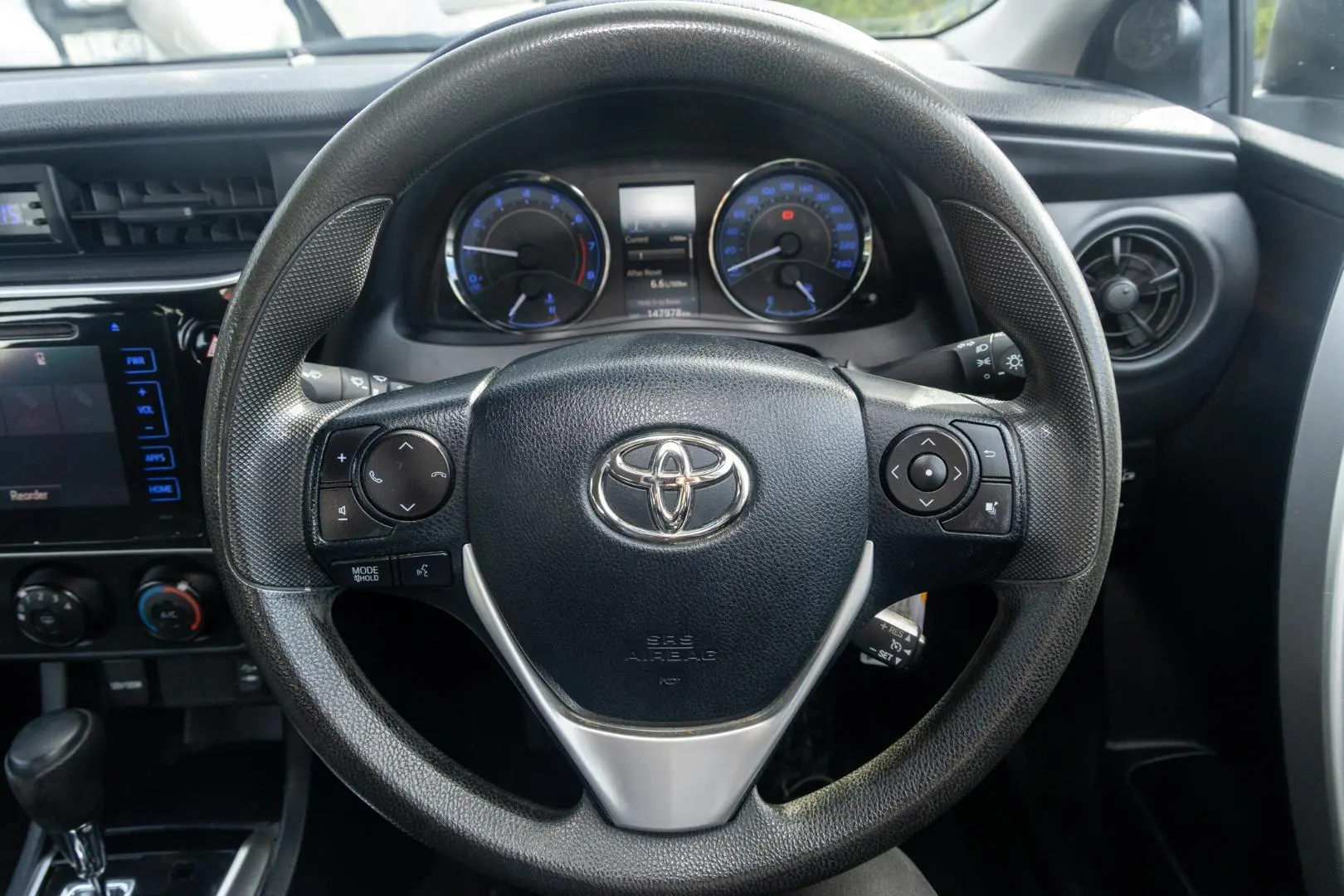 2018 Toyota Corolla Gallery Image 10