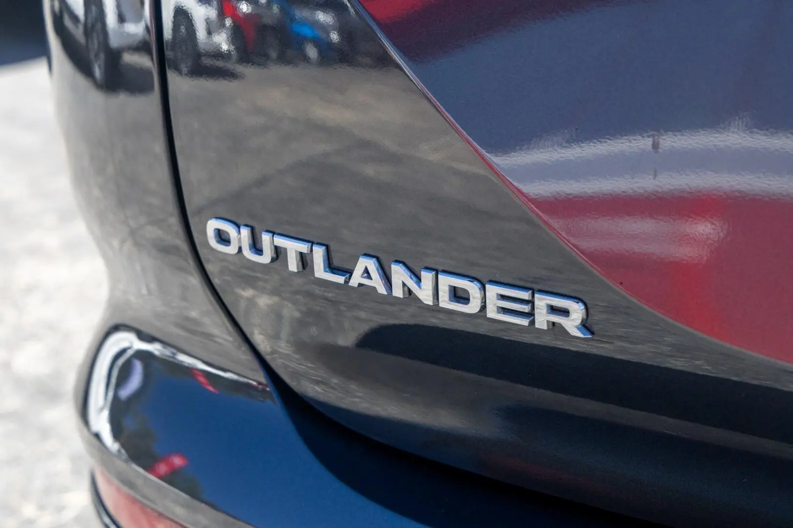 2025 Mitsubishi Outlander Gallery Image 21
