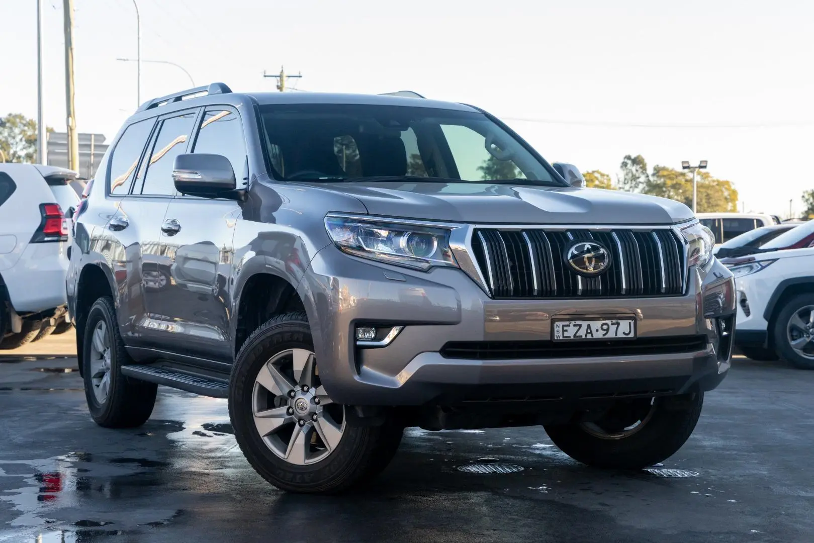2023 Toyota Landcruiser Prado Gallery Image 1