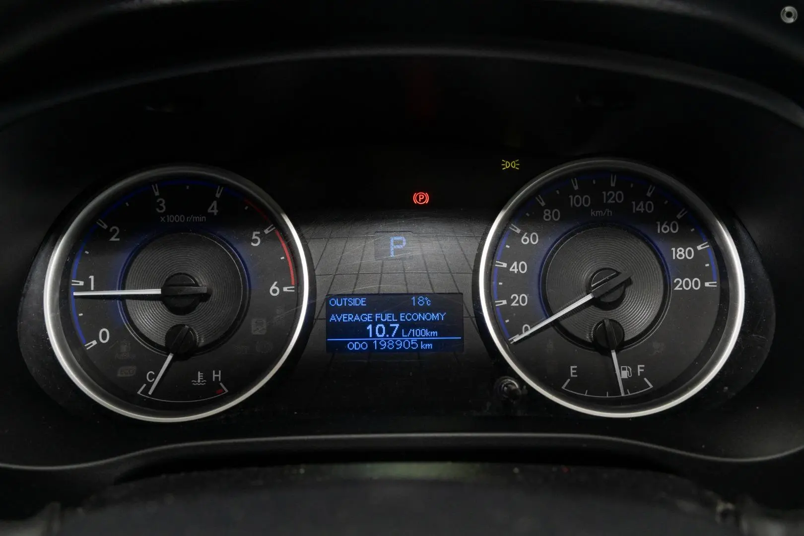 2018 Toyota Hilux Gallery Image 13