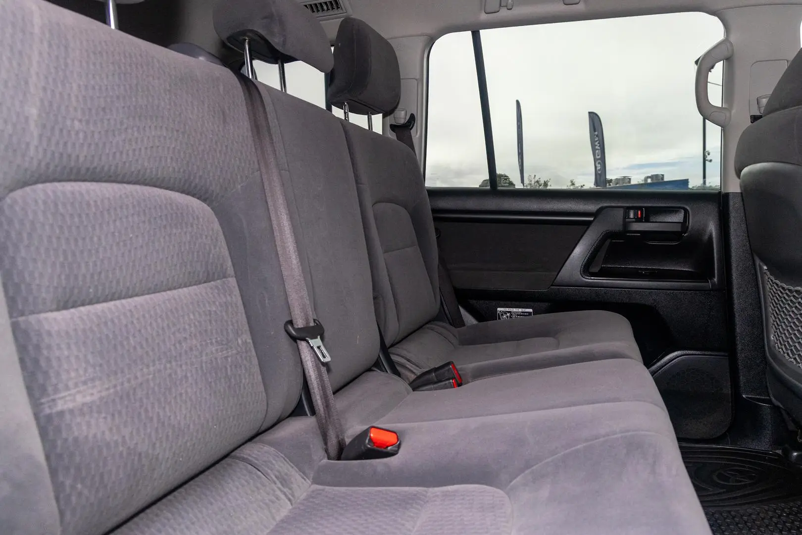 2018 Toyota Landcruiser Gallery Image 9