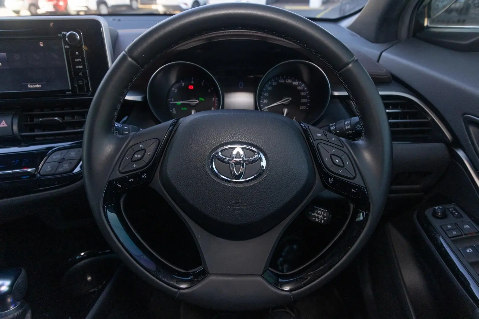 2019 Toyota C-HR Gallery Image 10