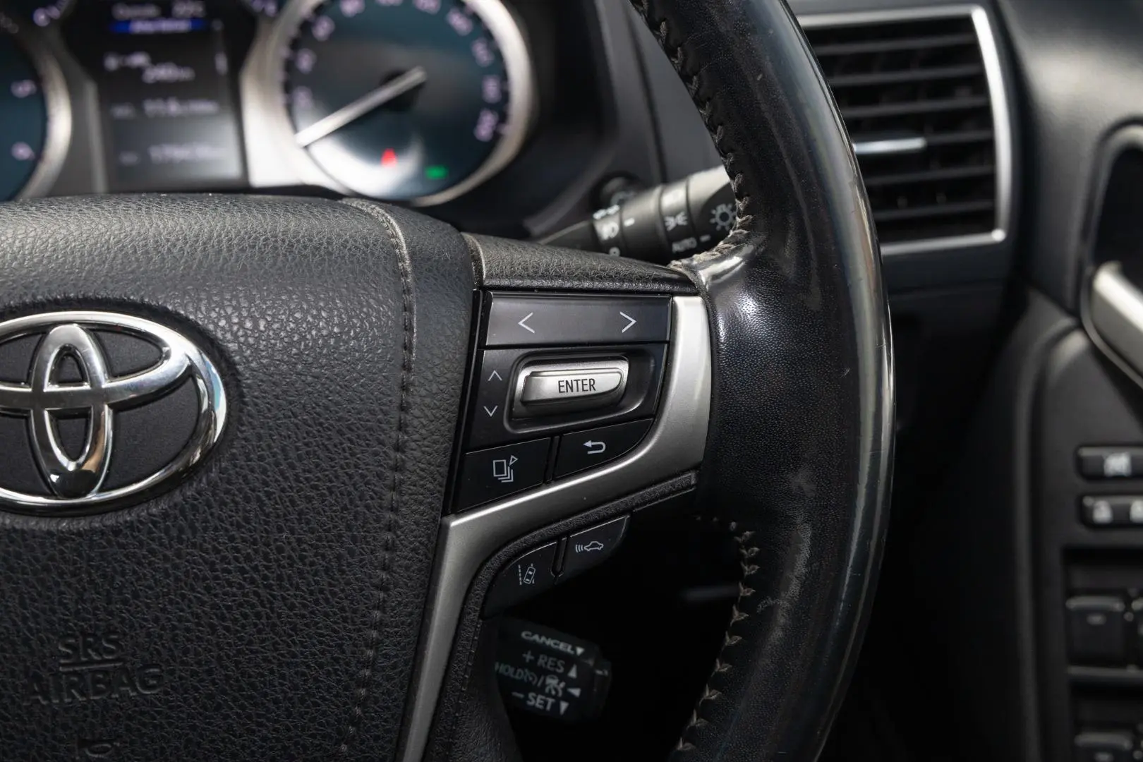 2019 Toyota Landcruiser Prado Gallery Image 12