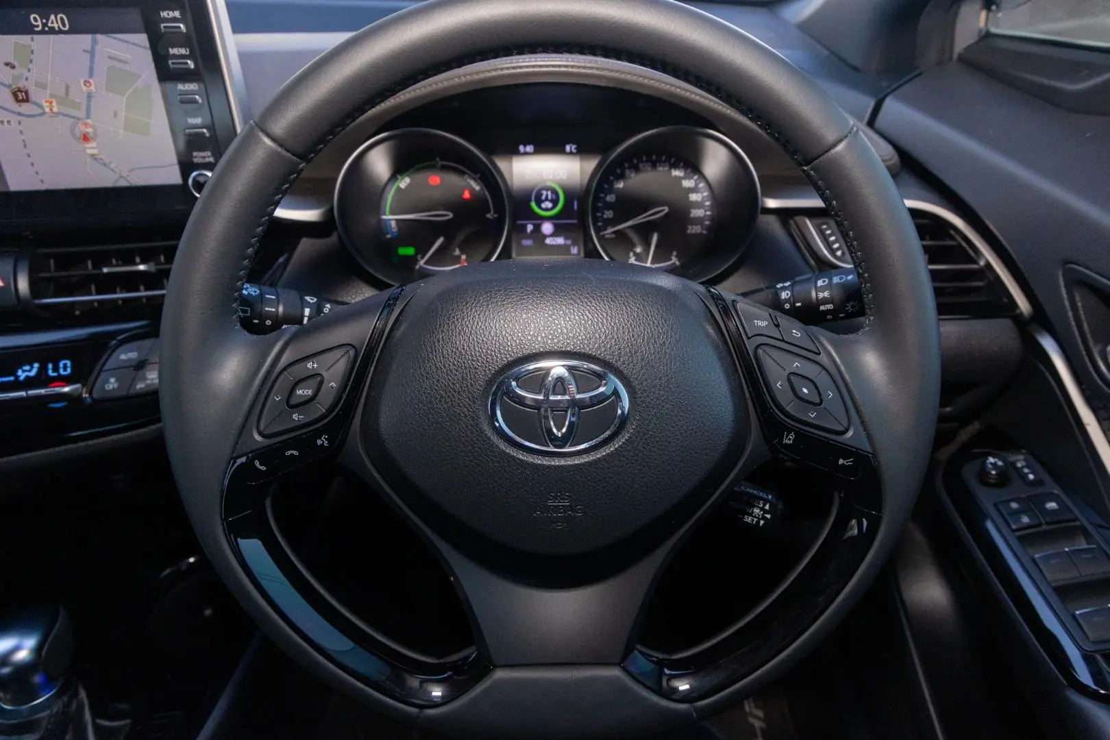 2020 Toyota C-HR Gallery Image 10