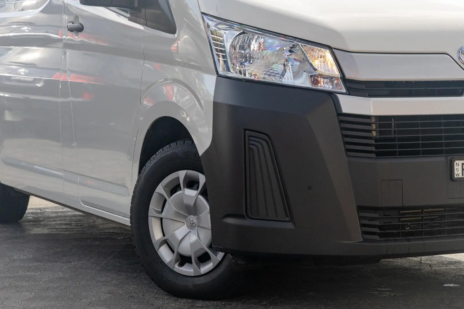 2023 Toyota Hiace Gallery Image 6