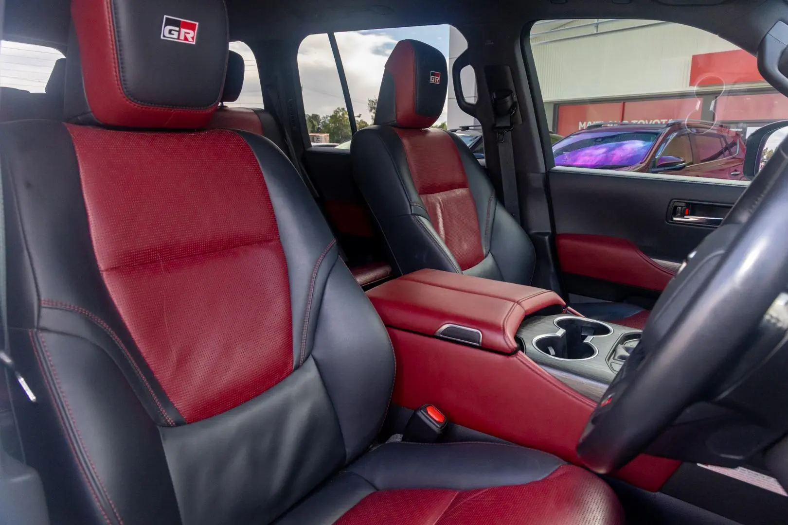 2024 Toyota Landcruiser Gallery Image 9