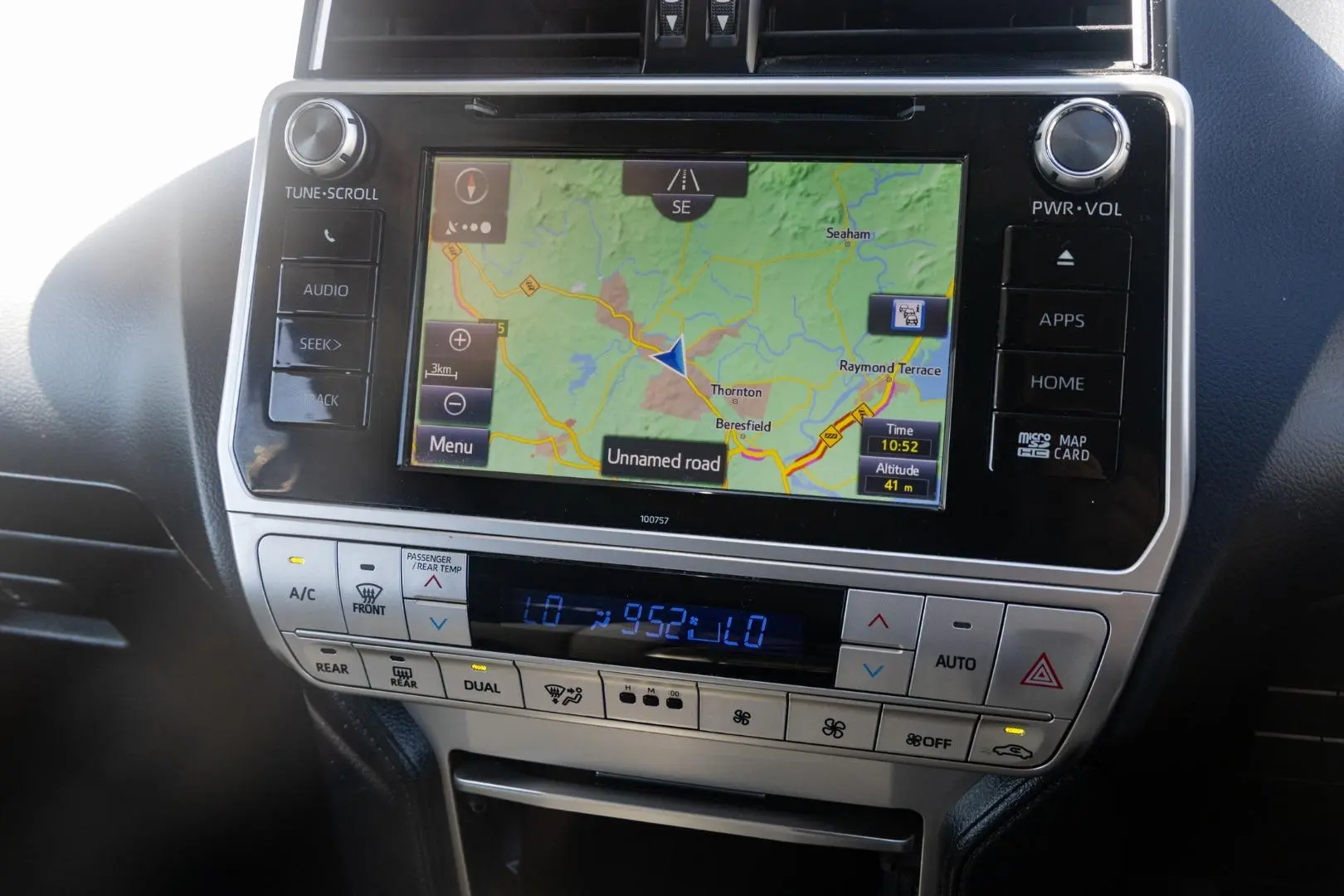 2018 Toyota Landcruiser Prado Gallery Image 14
